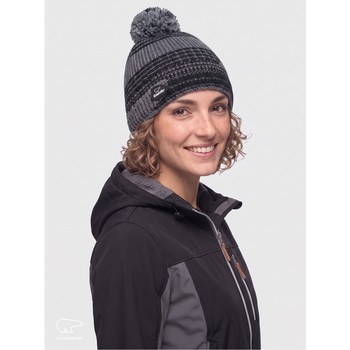 Eisbär Nona Oversize Pompon Mütze