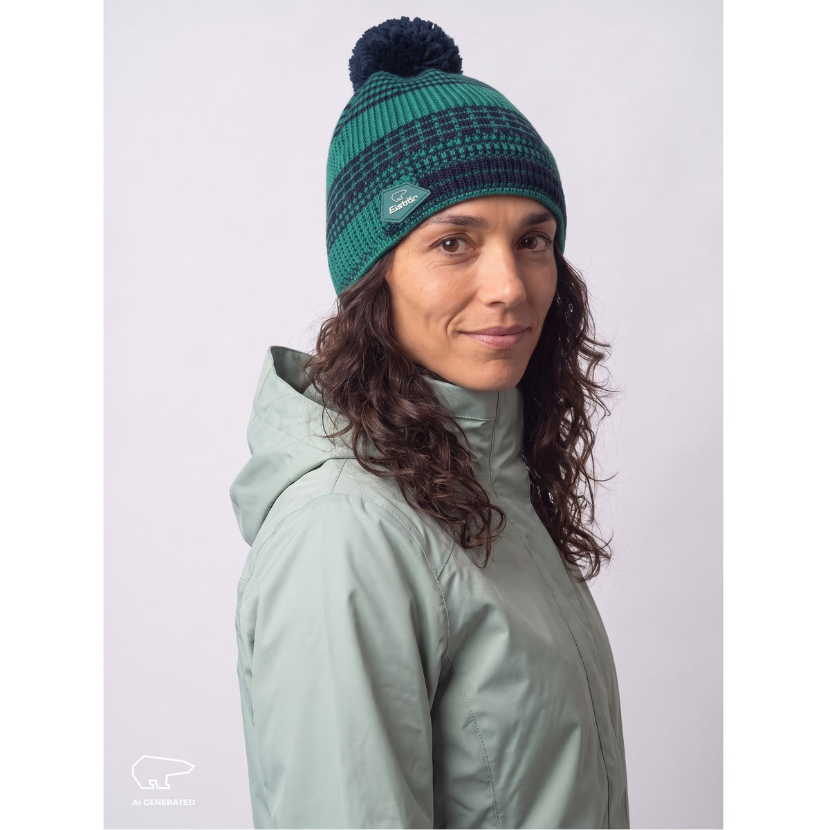 Eisbär Nona Oversize Pompon Mütze