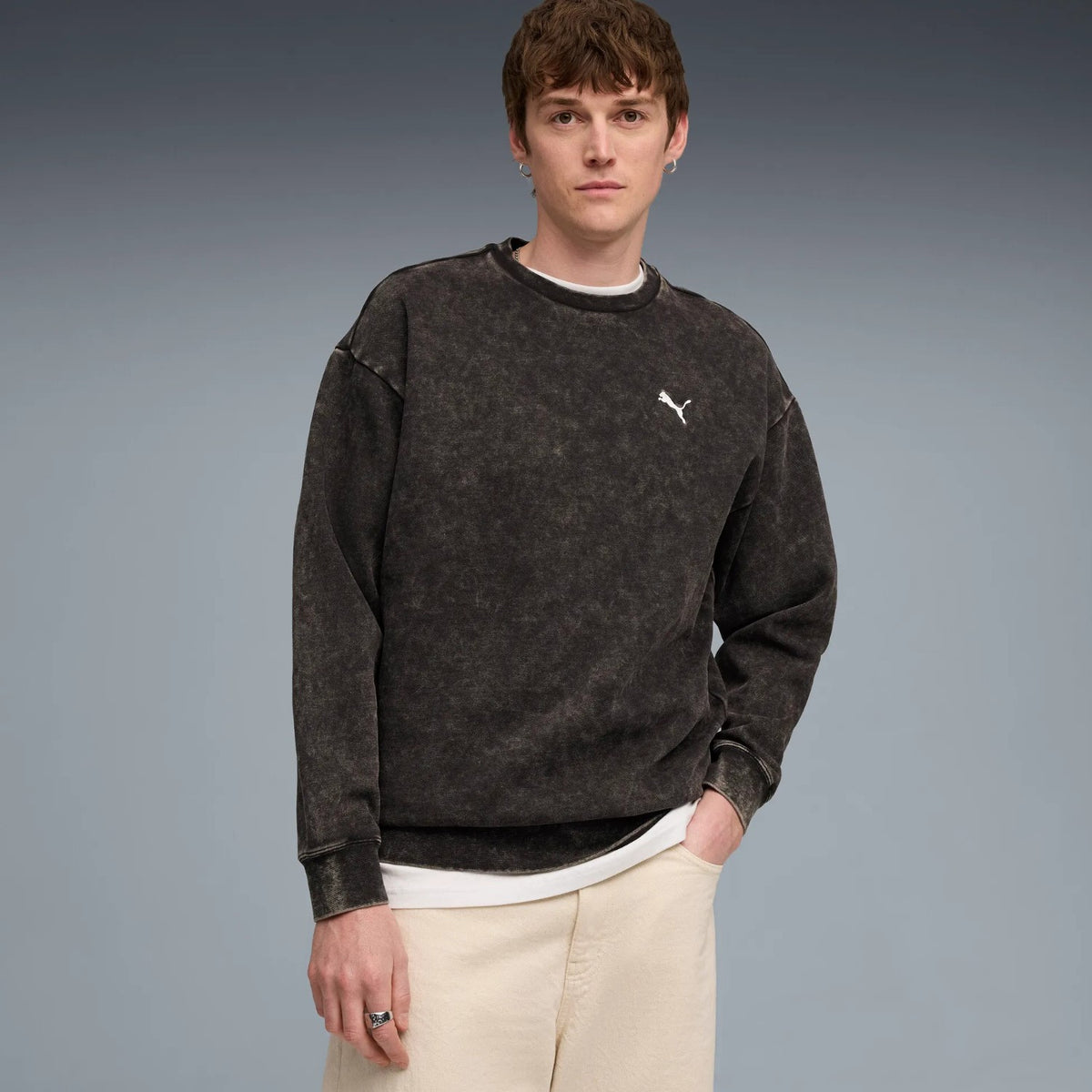 PUMA Essentials Elevated Relaxed Wash Fleece Crew Sweatshirt Herren