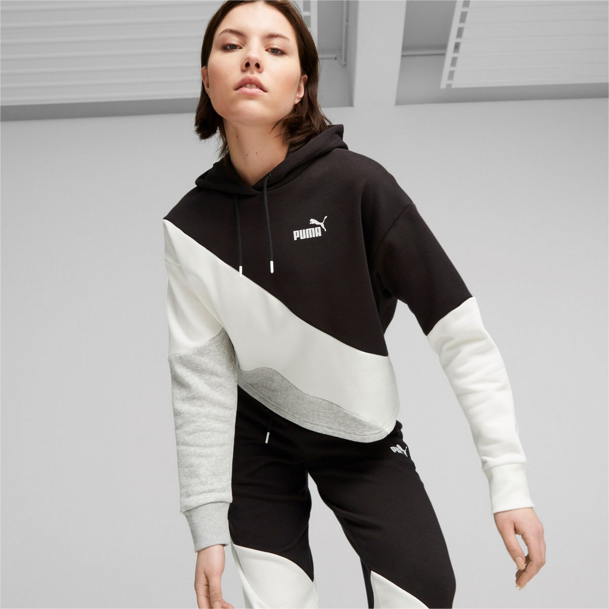 Puma Kapuzenpullover Power Cat Hoodie für Damen im Colorblock Design
