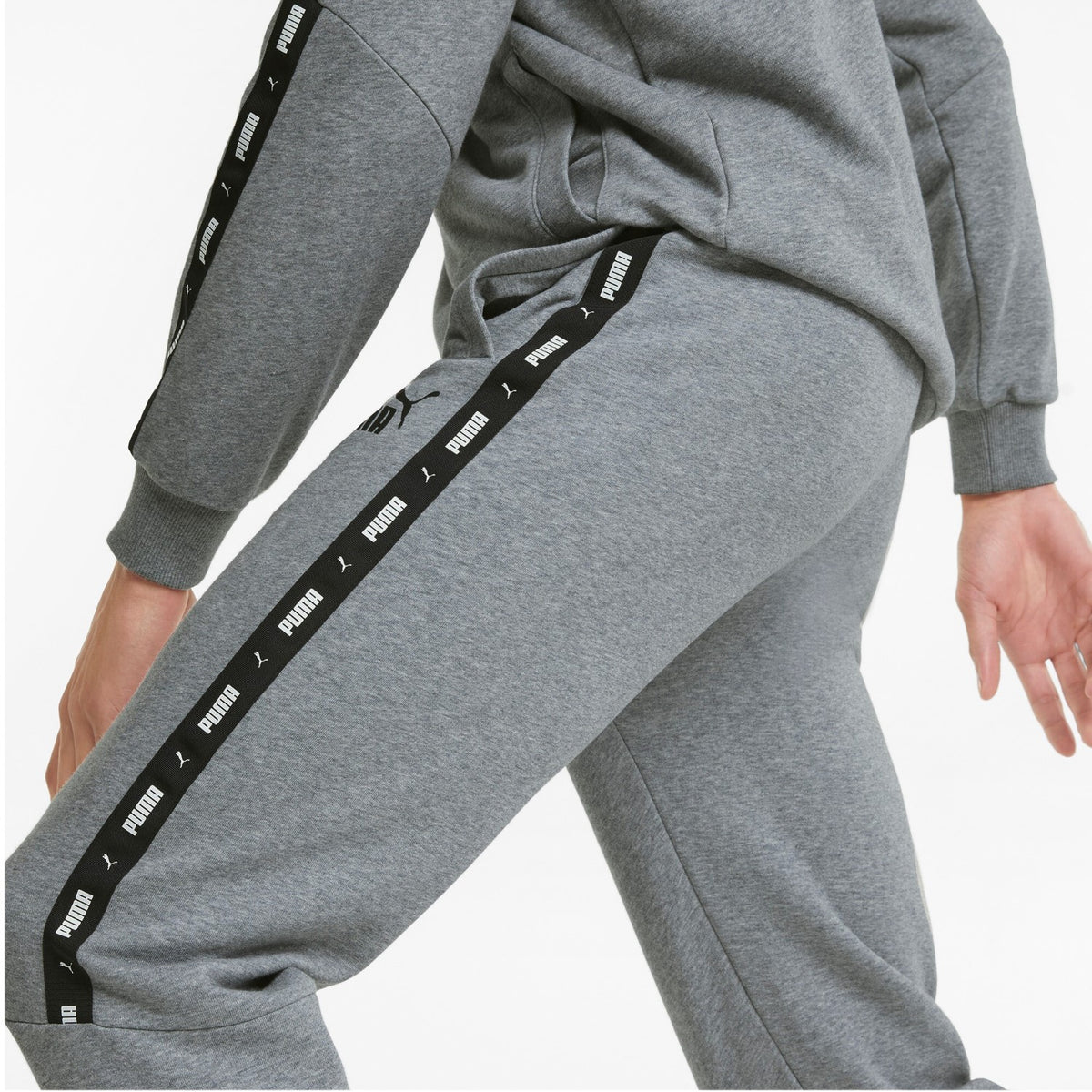 Puma ESS+ Tape Jogginghose Herren