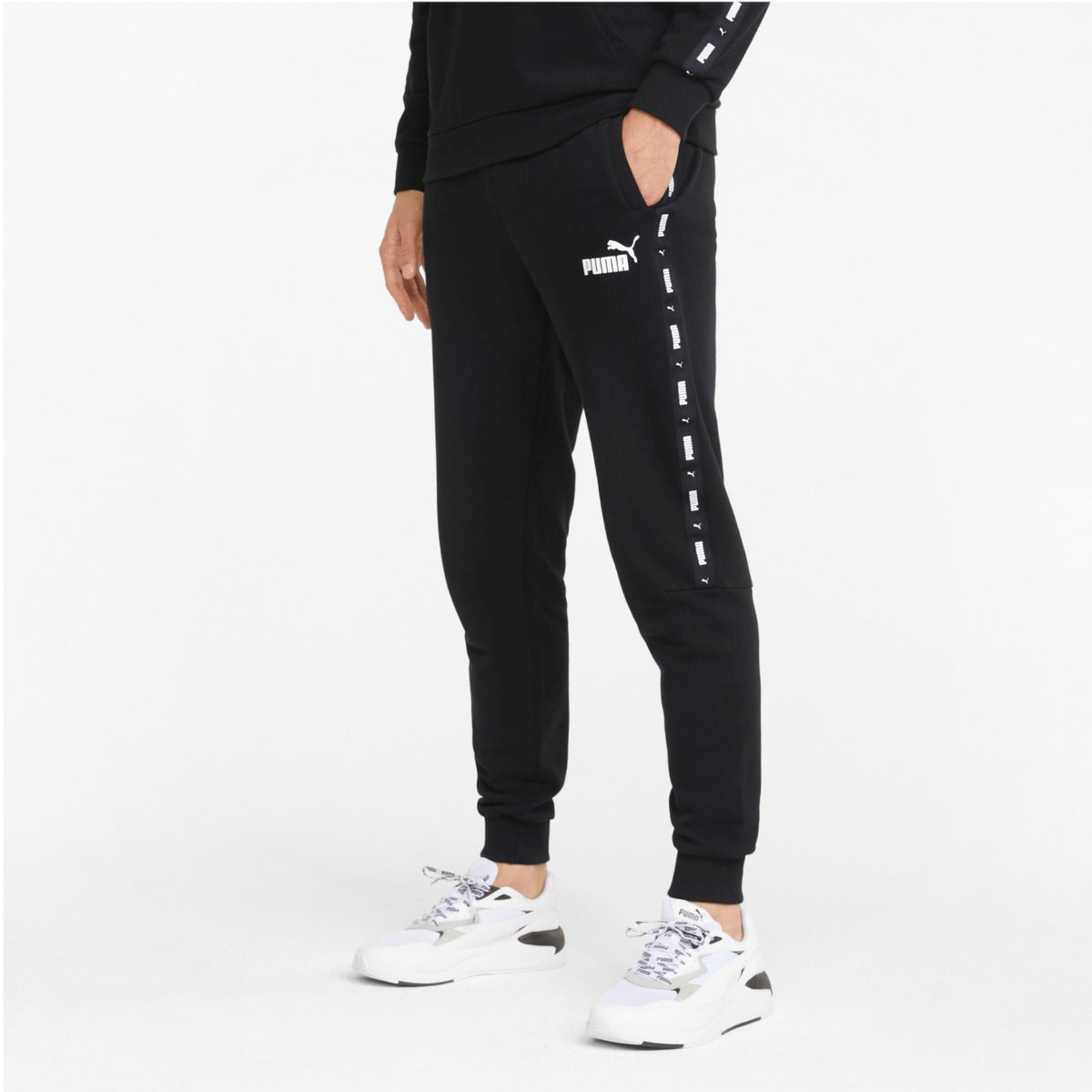 Puma ESS+ Tape Jogginghose Herren
