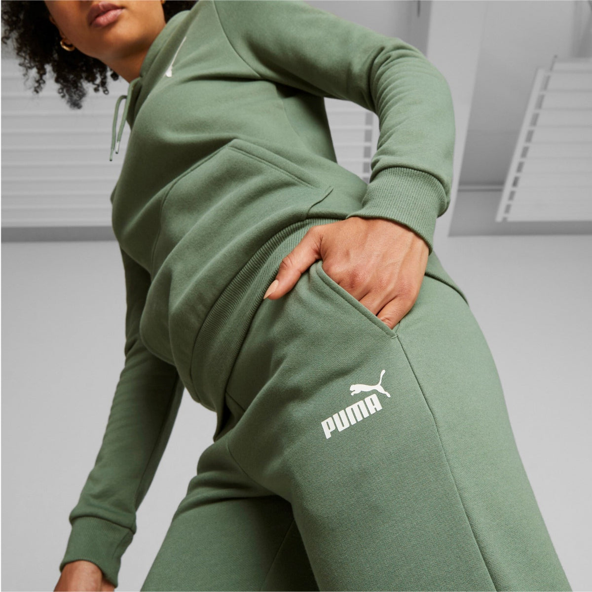 Puma Jogginghose Damen ESS Sweat Pants