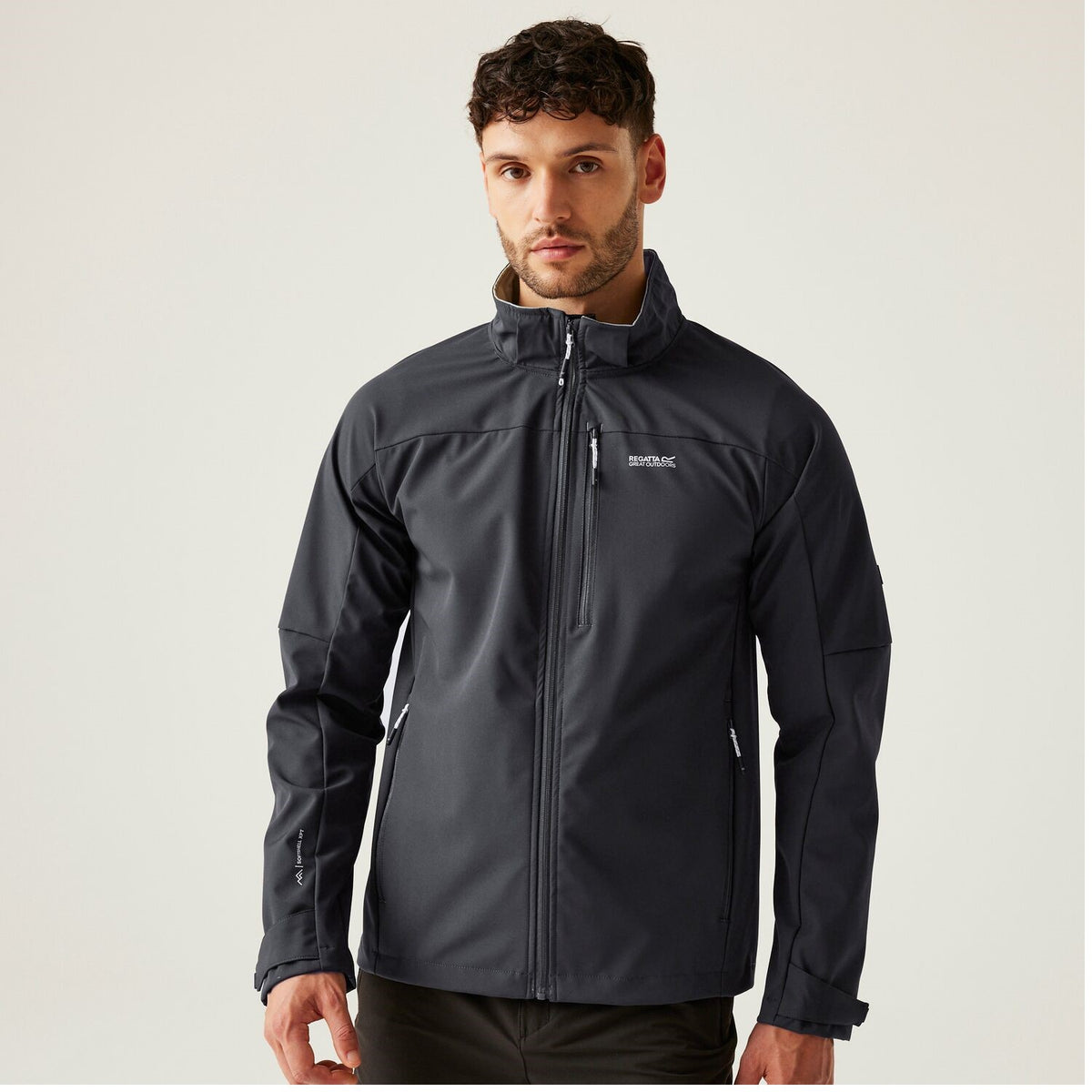 Regatta Arana Softshelljacke mit abnehmbarer Kapuze für Herren