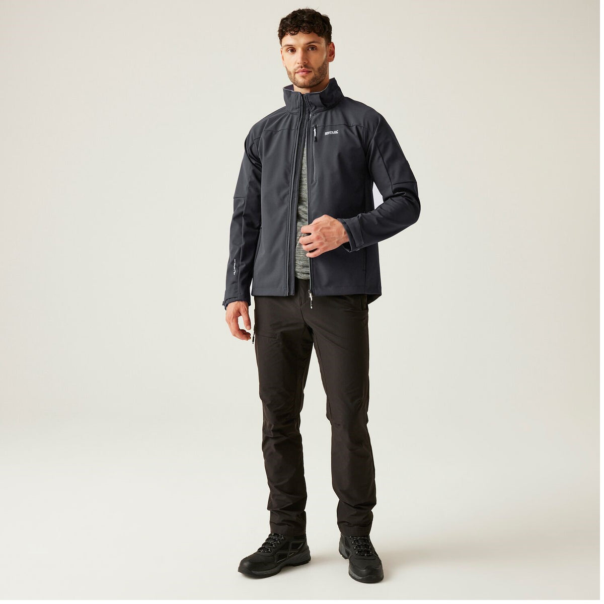 Regatta Arana Softshelljacke mit abnehmbarer Kapuze für Herren