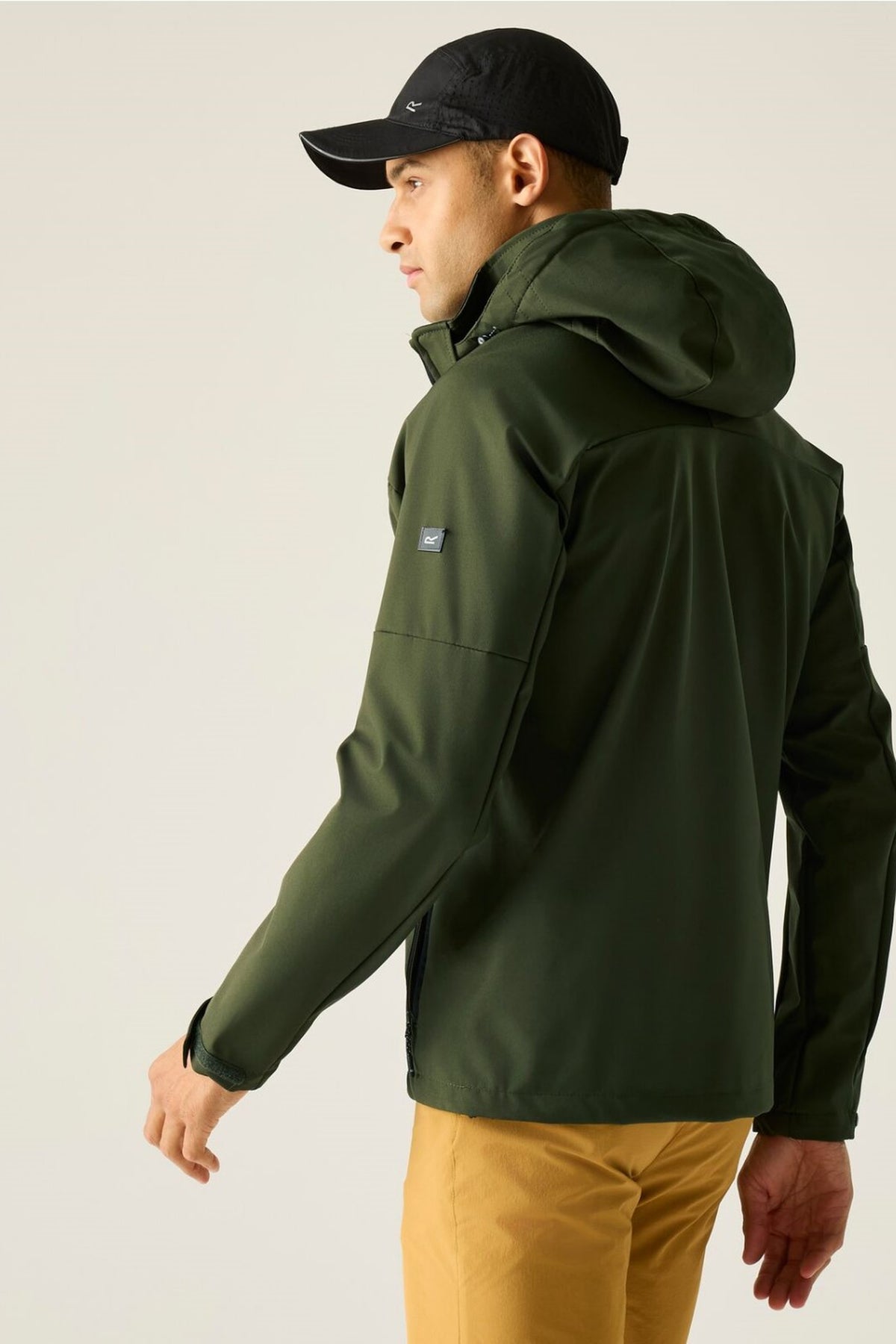 Regatta Arana Softshelljacke mit abnehmbarer Kapuze für Herren
