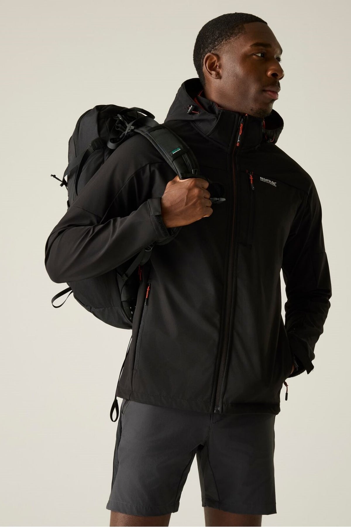 Regatta Arana Softshelljacke mit abnehmbarer Kapuze für Herren