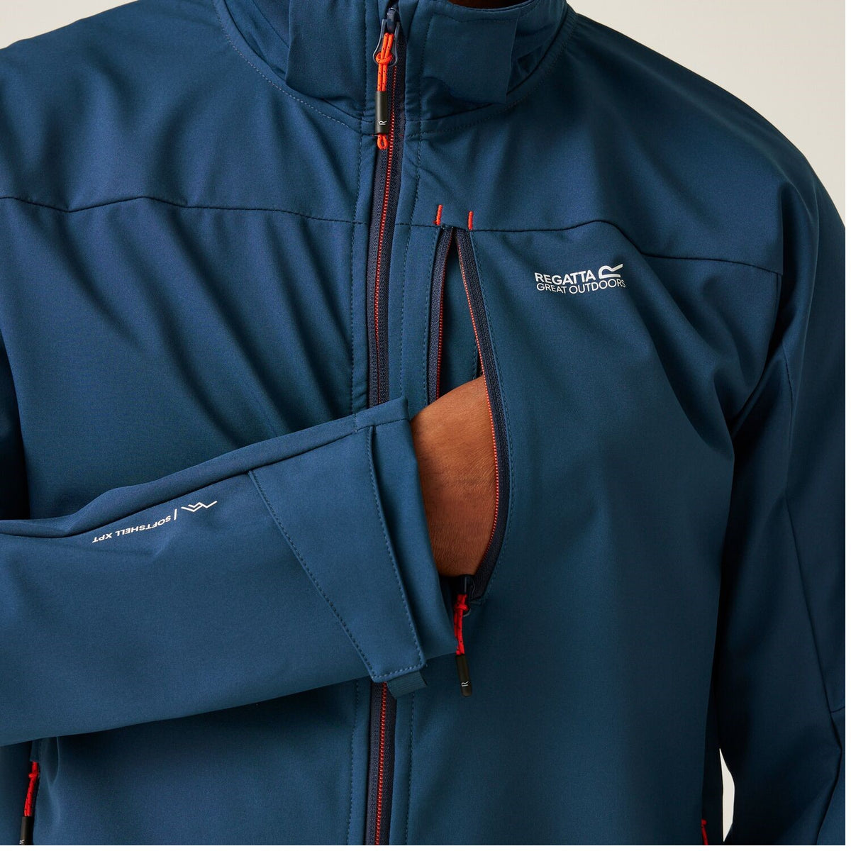 Regatta Arana Softshelljacke mit abnehmbarer Kapuze für Herren