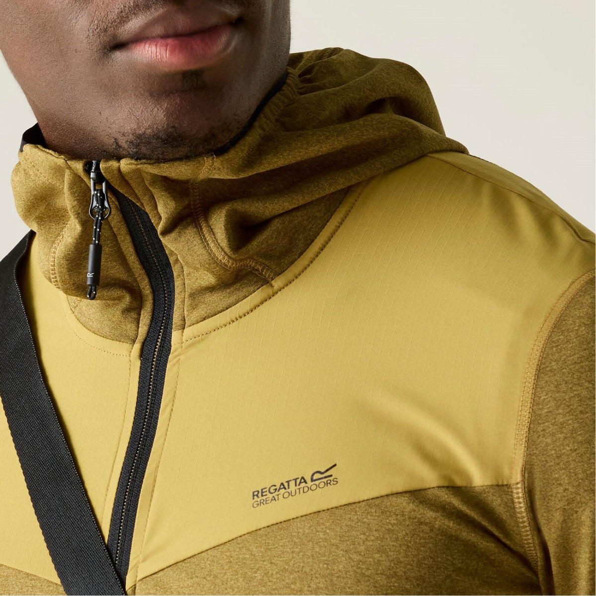Regatta Powerstretch Midlayer Herren Finchdale