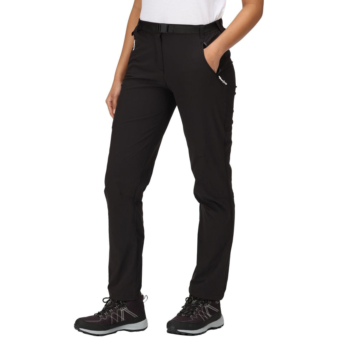 Regatta Xert Stretch Damen Outdoorhose mit Gürtel in Kurzgröße