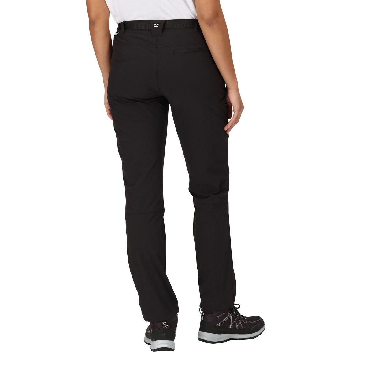 Regatta Xert Stretch Damen Outdoorhose mit Gürtel in Kurzgröße