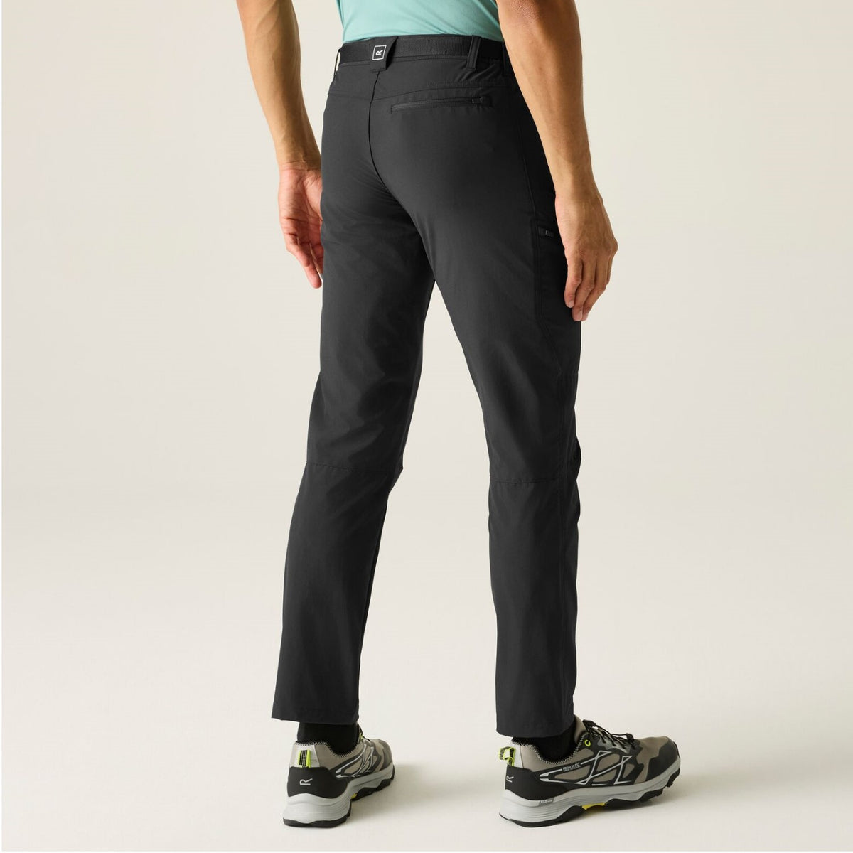 Regatta Xert Stretch Herren Outdoorhose mit Gürtel in Kurzgröße