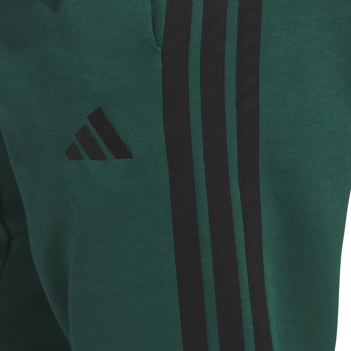 adidas Jogginghose Herren im 3 Streifen Design