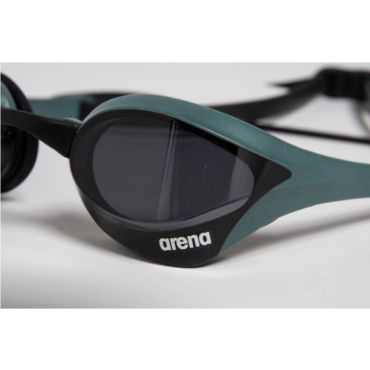 arena Cobra Ultra Swipe Schwimmbrille Erwachsene